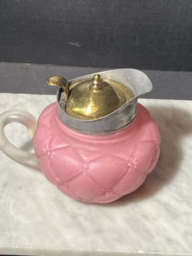 FLORETTE / QUILT SYRUP PITCHER PINK SATIN LATE 19th/EARLY 20th CENTURY